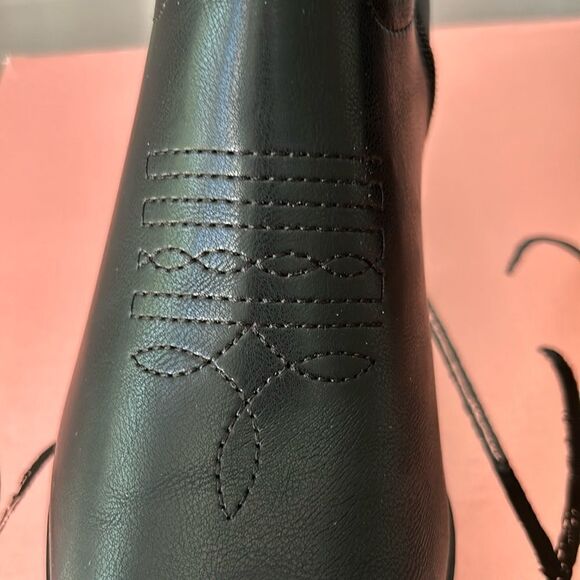 Wild Pair Black Cowboy Boots - Picture 7 of 8